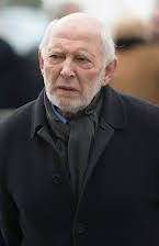 Álvaro de Luna como Hermano de Cristina