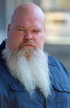 Randal Reeder som Buck