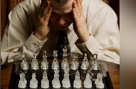 How to Play Chess: Lessons from an International Master: A Cascade of Short, Brutal Chess Games!