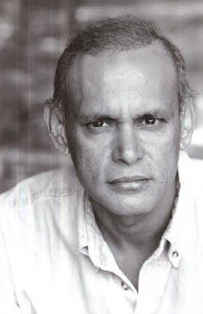 Enrique Castillo as 