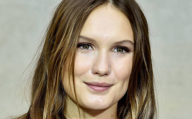 Ana Girardot