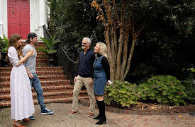 Happy to Be Home, Season 1: Happy to Renovate an Iconic home