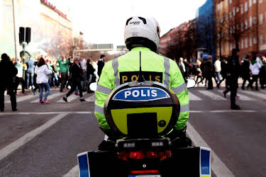 12:55: Trafikpoliserna (S1 E1) (S1) | Kanal 9 | 4/2 2026