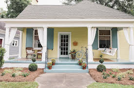 Home Town, Season 1: Cottage Charm