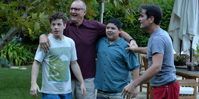 11:00 AM: Modern Family | E4 | 12/8 2025