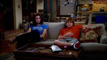 21:10: Two and a Half Men (S7 E7) (S7) | Kanal 9 | 4/14 2026