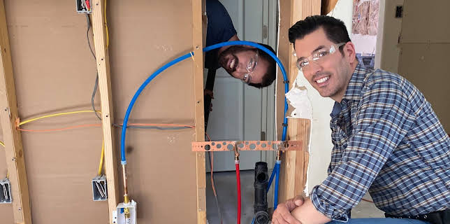 12:00 PM: Property Brothers: Forever Homes (S4 E13) (S4) | W | 11/20 2025