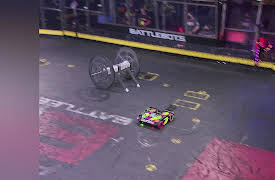 Battlebots: Bounty Hunters, Season 1: WITCHHUNTING