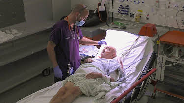 9:00 PM: 24 Hours in A&E | Channel 4 | 4/6 2026