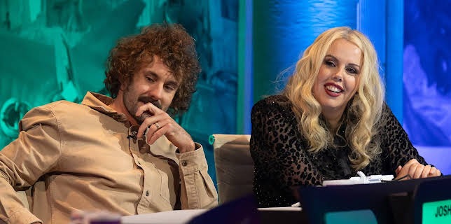 10:00 PM: Big Fat Quiz of Everything 2025 | Channel 4 | 11/13 2025