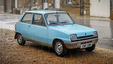 9:00 PM: Flipping Bangers (S2 E7) (S2) | Yesterday | 12/23 2025