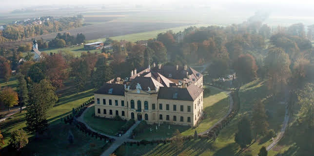 22:45: Burgen und Schlösser in Österreich | BR Fernsehen | 3/16 2026