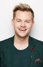 Joel Creasey como 