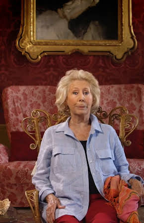 Contessa Cristiana Brandolini as 