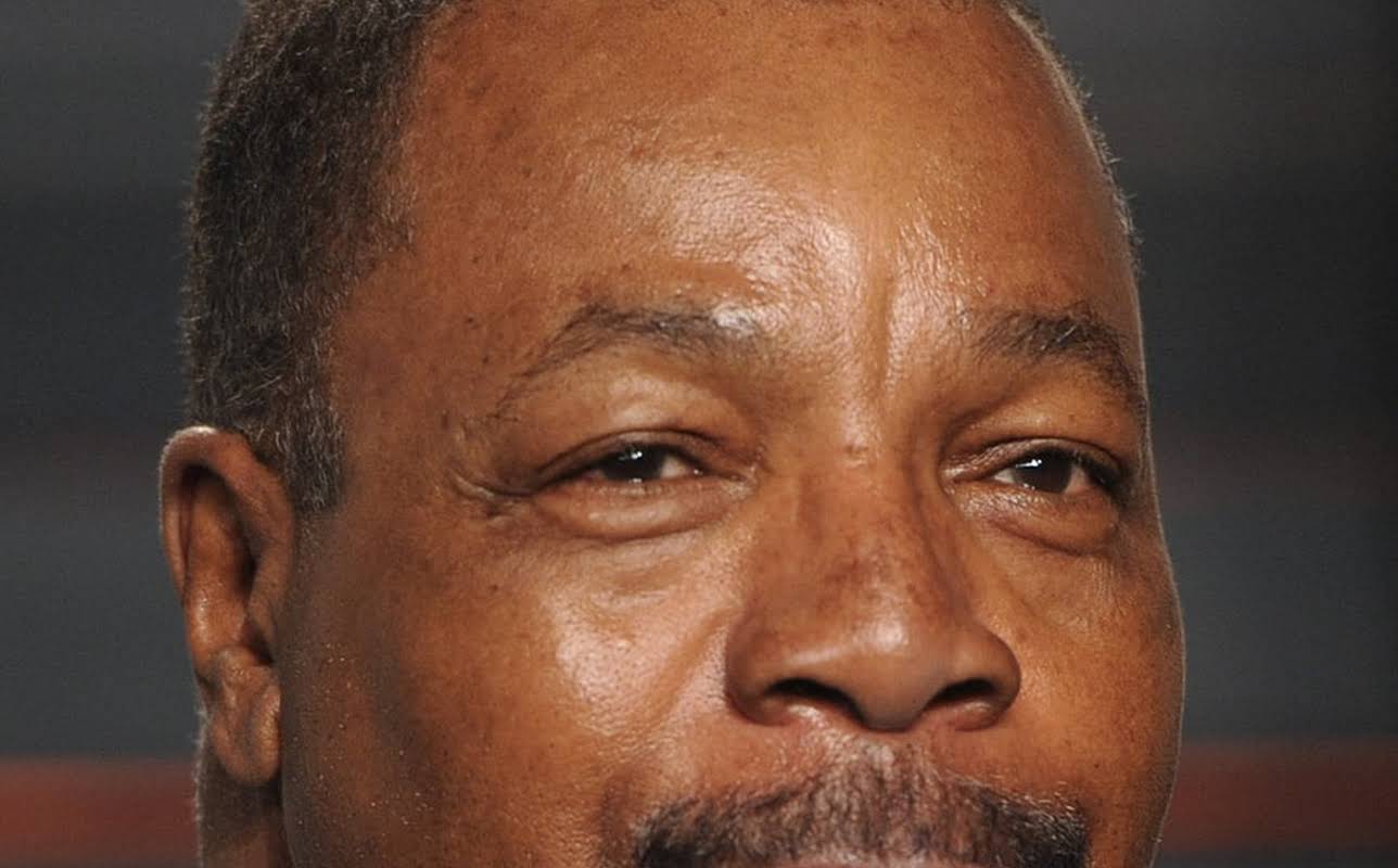 Carl Weathers