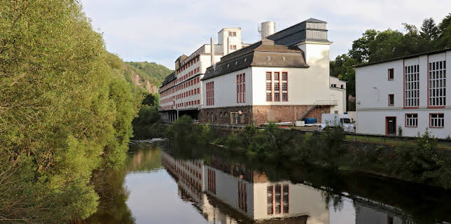 04:24: Lauben, Luxus, Leckereien - Die Schokoladenstadt Saalfeld | 3SAT | 12/26 2025