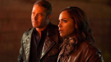 04:00: Chicago Fire (S6 E8) (S6) | Viasat Series | 10/30 2026