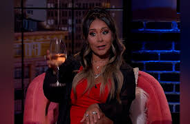 Messyness Season 1: I'm Here, Bitches