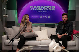 Casados y Complicados con Santi y Laurita season-1: Cómo re-enamoré a mi esposa