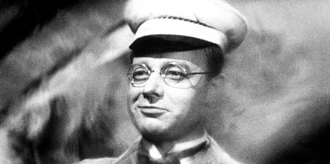 16:40: Die Feuerzangenbowle | One | 12/27 2025