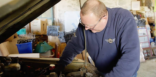 8:00 AM: Bangers & Cash (S5 E11) (S5) | Yesterday | 11/21 2025