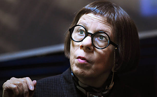 Linda Hunt