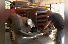 Full Custom Garage: Big Truckin'