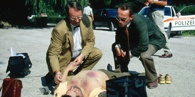 01:00: Kommissar Rex | Sat1 Gold | 12/25 2025