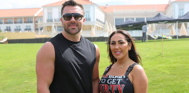 5:00 PM: Celebrity Coach Trip | E4 | 3/16 2026