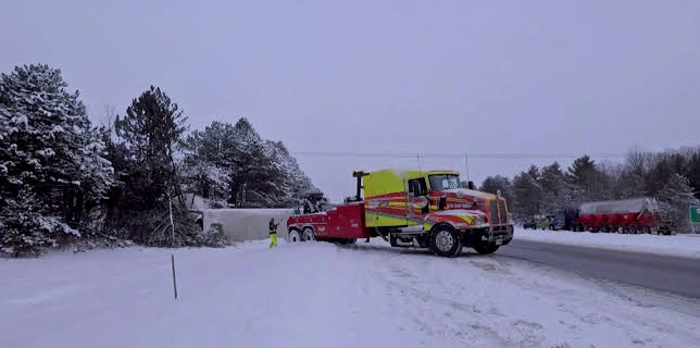 07:00: Heavy Rescue: 401 (S6 E6) (S6) | TV10 | 11/24 2025