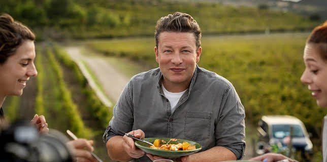 17:35: Jamie Cooks the Mediterranean (S1 E3) (S1) | TV8 | 11/9 2025