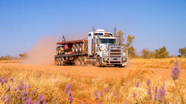 2:25 AM: Outback Truckers (S4 E9) (S4) | Paramount | 9/5 2026