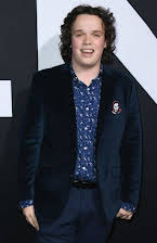 Drew Scheid som Tyler's Crew