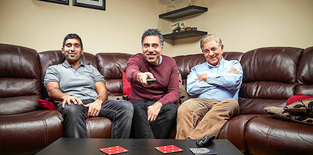 9:00 PM: Gogglebox | E4 | 2/12 2026