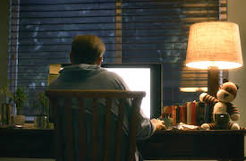 Tassarna bort från katterna: Nätjakten på en mördare: 1 pojke, 2 kattungar