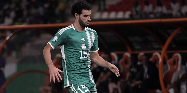 3:55 PM: Live Football: Equatorial... | 4 Seven | 12/31 2025