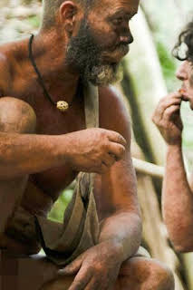 08:36: Aventura en pelotas: Prueban de su propia medicina | Discovery Max | 4/1 2026