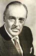 Jerome Cowan as Dist. Atty. Thomas Mara