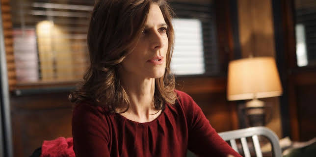 00:50: Castle | Sixx | 12/5 2025