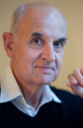 Jonathan Elsom as 