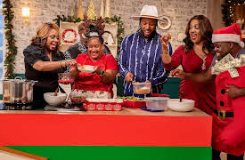 The Big Holiday Food Fight, Season 1: The Gloves Are On