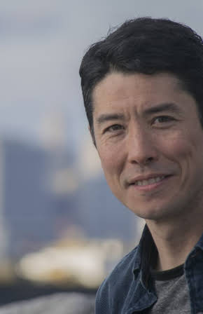 James Yaegashi as Robert Minoru