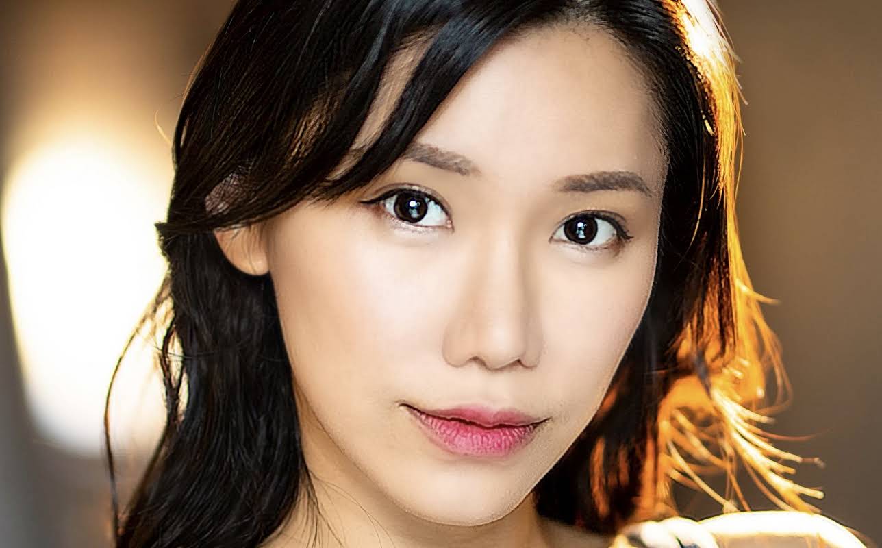 Narisa Suzuki