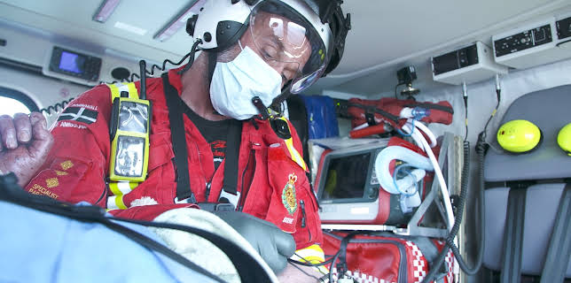 11:10: Cornwall Air 999 (S1 E1) (S1) | Discovery Channel | 1/1 2026