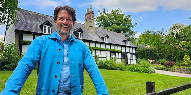 3:00 PM: Escape to the Country (S26) | BBC One | 2/24 2026