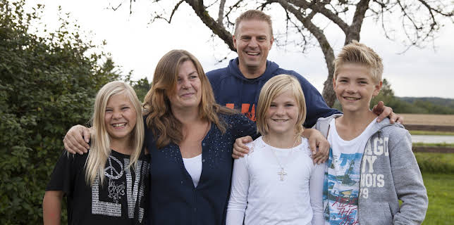 17:45: Sinnasnekker'n (S5 E25) (S5) | FEM | 3/25 2026