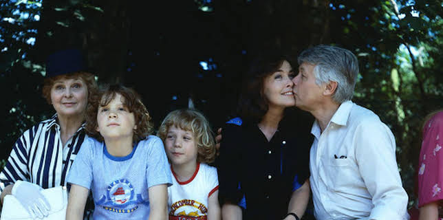 22:25: Ich heirate eine Familie . . . | ZDFneo | 12/24 2025