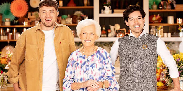 12:00 PM: Mary Berry's Fantastic Feasts (S1 E1) (S1) | BBC Two | 1/3 2026