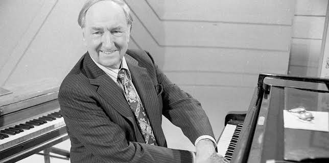 9:30 PM: Face the Music | BBC Four | 3/16 2026