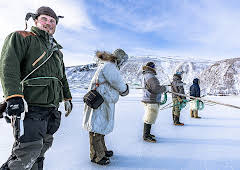 Jens og Isak på tynn is: Hvalrossjakt